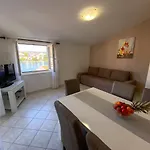 Pulic Apartamento Zaboric