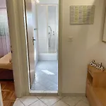 Pulic Apartment *