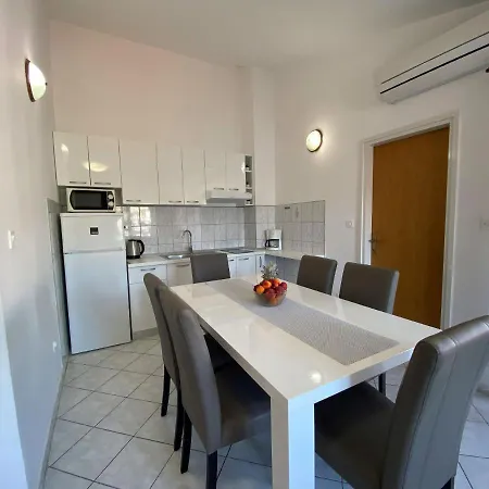 Pulic Διαμέρισμα